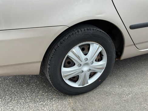 Used 2003 Toyota Corolla CE FWD image 34