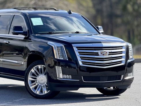 Used 2019 Cadillac Escalade Platinum image 48