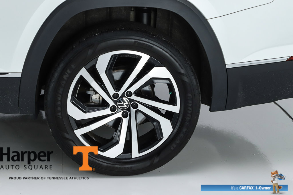 Used 2023 Volkswagen Atlas SEL AWD/4WD image 6