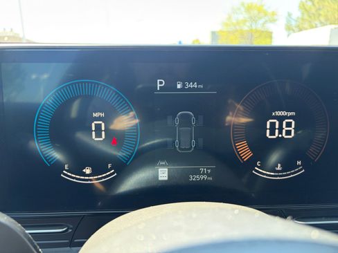 Used 2025 Hyundai Kona SEL AWD/4WD image 21