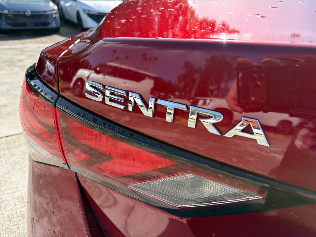 Used 2023 Nissan Sentra SV w/ All-Weather Package FWD image 10