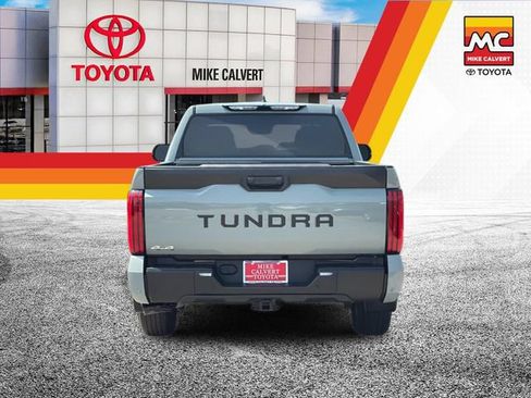 Used 2025 Toyota Tundra SR5 w/ SR5 Convenience Package AWD/4WD image 4
