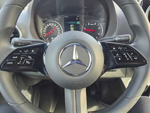 Used 2025 Mercedes-Benz Sprinter 2500 image 19