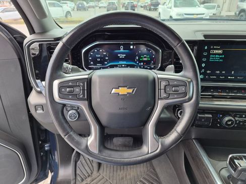 Used 2023 Chevrolet Silverado 1500 LTZ w/ Technology Package AWD/4WD image 15