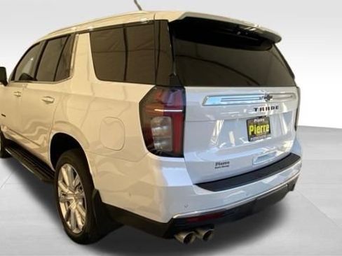 Used 2024 Chevrolet Tahoe High Country image 2