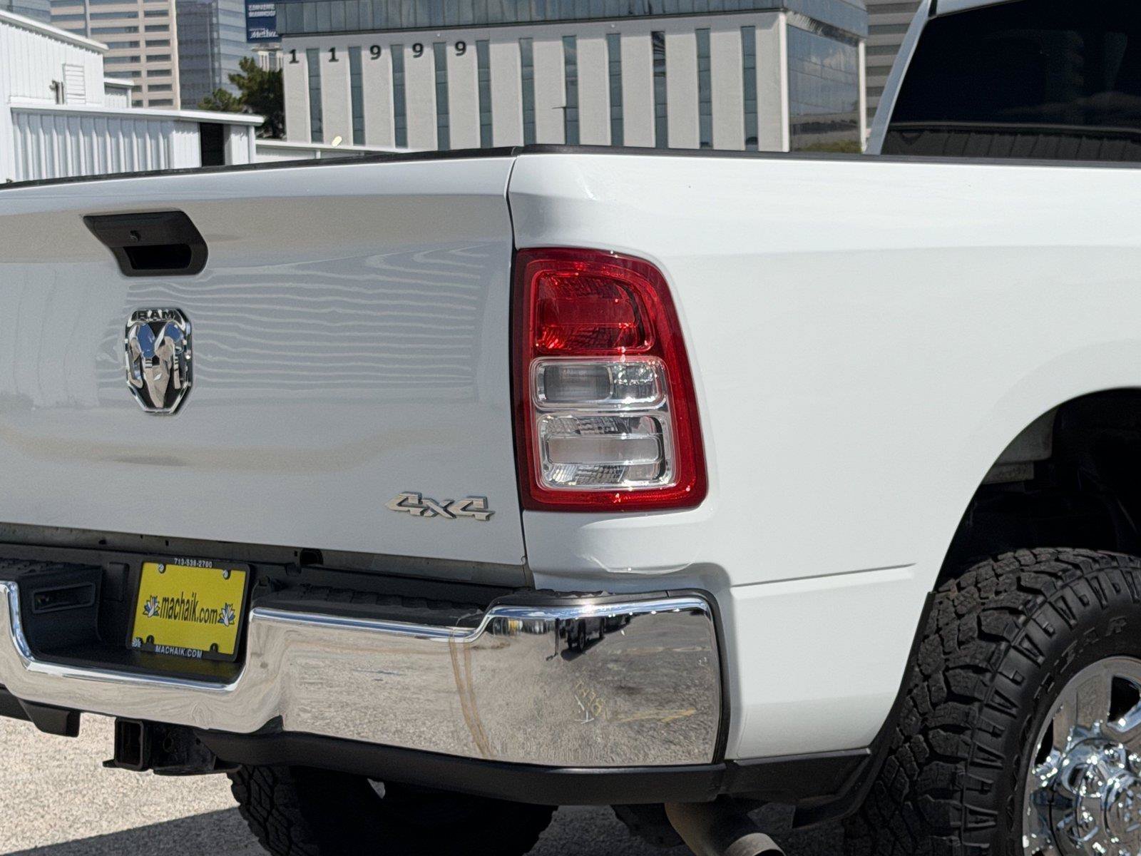 Used 2024 RAM 2500 Tradesman w/ Chrome Appearance Group AWD/4WD image 10