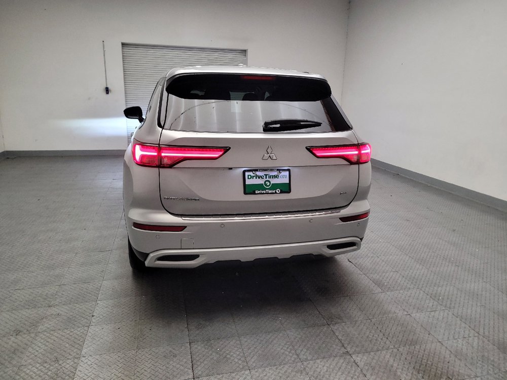Used 2022 Mitsubishi Outlander SE FWD image 6