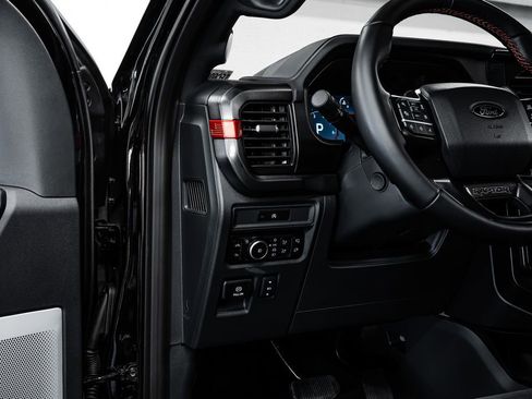 Used 2025 Ford F150 Raptor AWD/4WD image 20