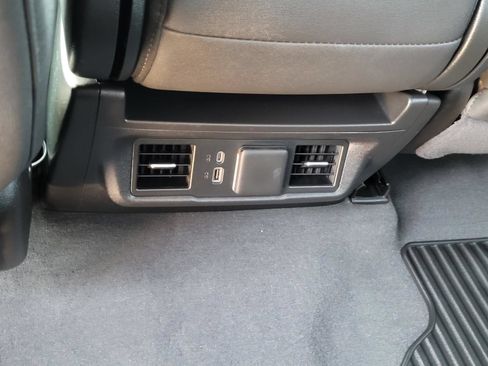 Used 2026 Chevrolet Silverado 1500 LT w/ Leather Package RWD image 18