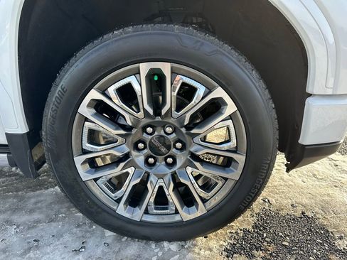 Used 2025 GMC Sierra 1500 Denali Ultimate image 27