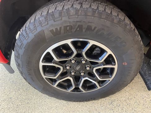 Used 2022 Ford F150 Lariat w/ Equipment Group 502A High image 12