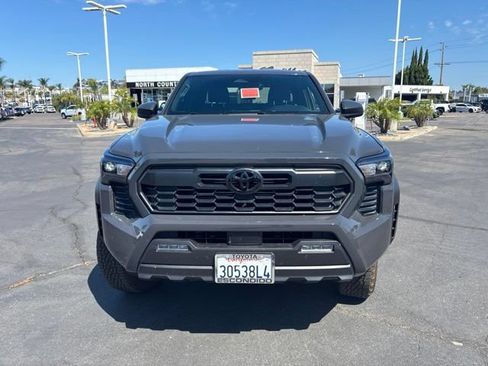 Used 2026 Toyota Tacoma TRD Off-Road AWD/4WD image 2