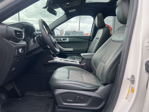 Used 2023 Ford Explorer Timberline image 12