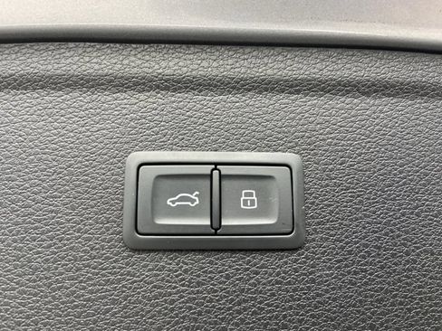 Certified 2022 Audi Q5 2.0T Premium w/ Convenience Package image 33