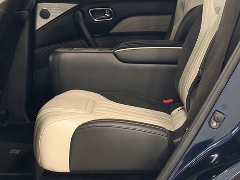 Used 2019 INFINITI QX80 Limited w/ All-Season Package AWD/4WD image 22
