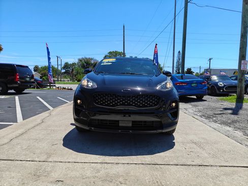 Used 2021 Kia Sportage S w/ S FWD Premium Package image 2