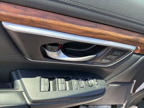 Used 2022 Honda CR-V Touring image 8