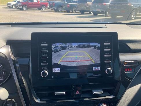 Used 2023 Toyota Camry SE w/ Convenience Package image 17