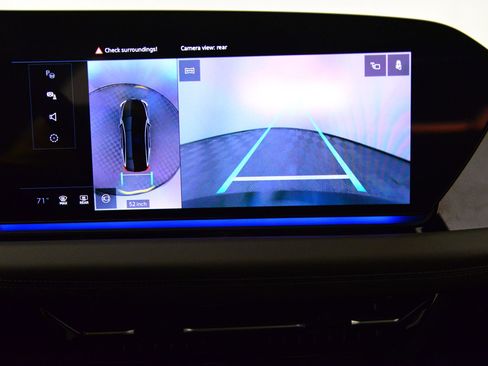 Used 2025 Audi A6 e-tron Premium Plus w/ Premium Plus image 32