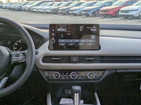 New 2026 Honda HR-V EX-L image 24