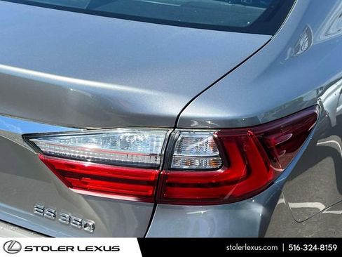 Used 2017 Lexus ES 350 w/ Navigation System Package FWD image 14