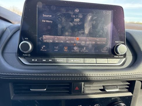 Certified 2023 Nissan Rogue SV image 11