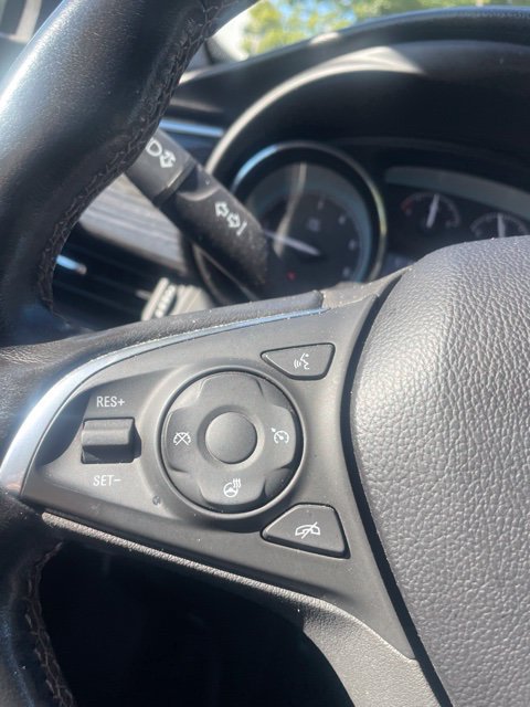 Used 2017 Buick Envision Essence FWD image 13