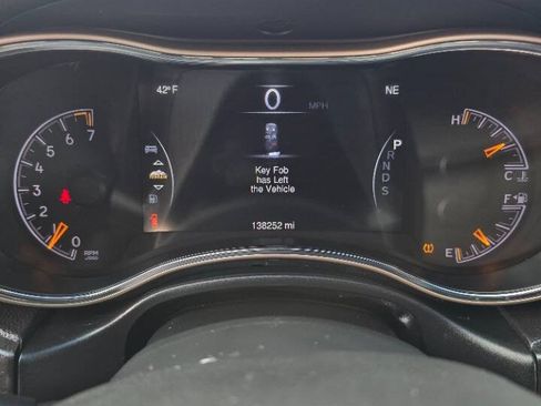 Used 2014 Jeep Grand Cherokee Limited AWD/4WD image 14