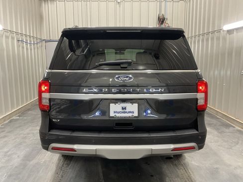 Used 2022 Ford Expedition XLT image 23