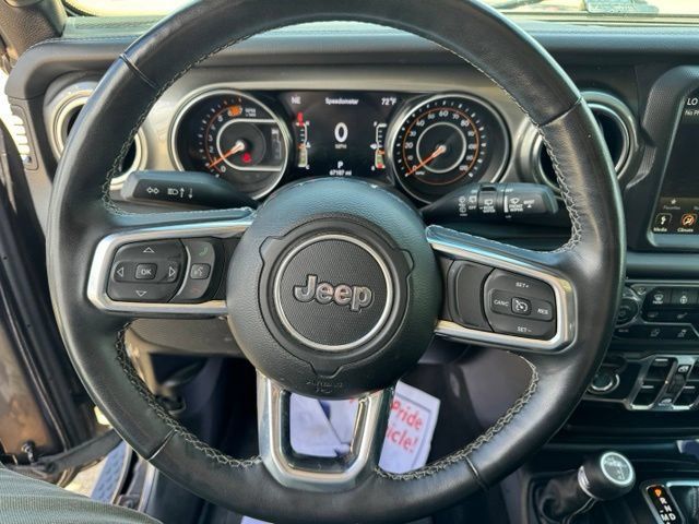 Used 2023 Jeep Wrangler Unlimited Sahara w/ LED Lighting Group AWD/4WD image 16