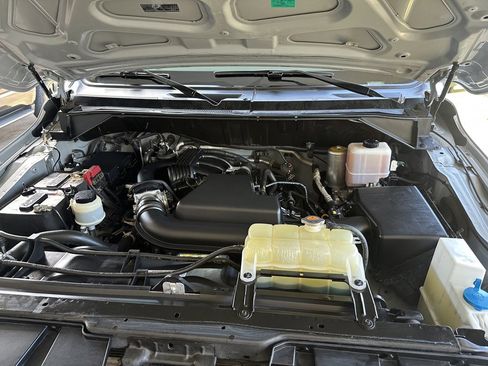 Used 2019 Nissan NV 3500 SV w/ Navigation Package image 19