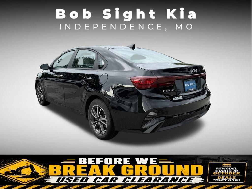Used 2023 Kia Forte LXS w/ LXS Technology Package FWD image 8