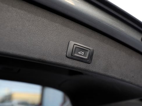 Used 2013 Audi Q5 2.0T Premium Plus image 12