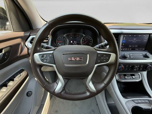 Used 2023 GMC Acadia SLT AWD/4WD image 11