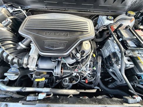 Used 2024 Cadillac XT6 Premium Luxury w/ Technology Package image 39