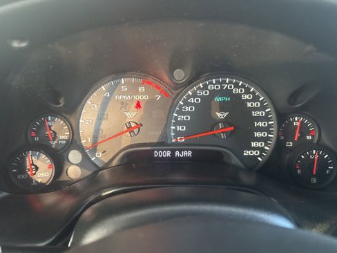 Used 2001 Chevrolet Corvette Convertible w/ Preferred Equipment Group2 image 20