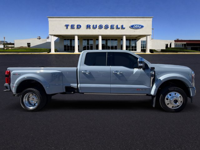 Certified 2026 Ford F450 Platinum w/ Platinum Plus Package AWD/4WD image 4