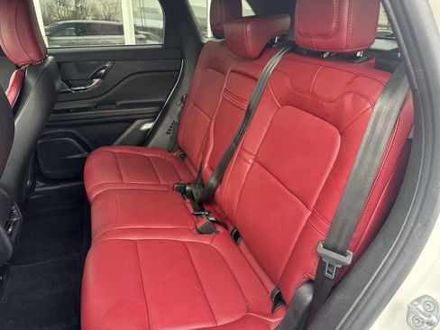 Certified 2025 Lincoln Corsair Reserve FWD image 26