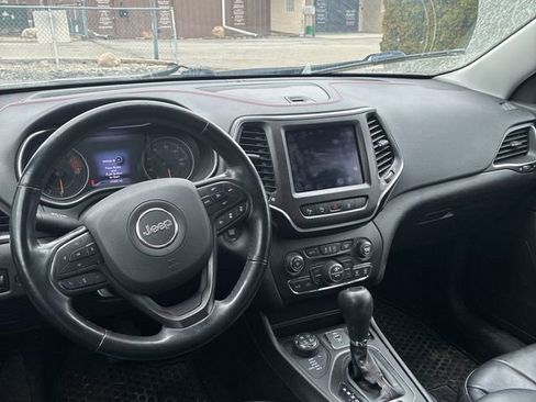 Used 2021 Jeep Cherokee Trailhawk w/ Sun, Sound & Nav Group image 3