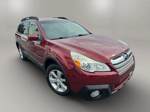 Used 2014 Subaru Outback 2.5i Premium w/ Accessory Value Package (OYZ) AWD/4WD image 2
