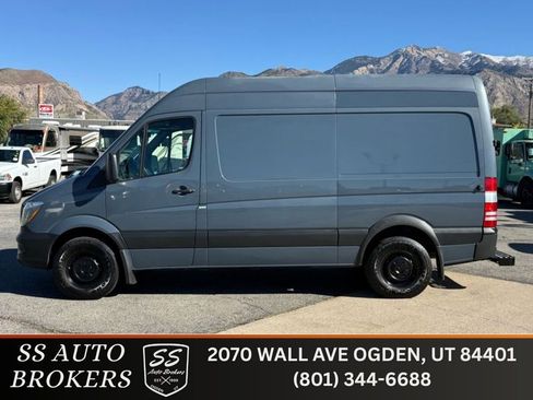 Used 2018 Mercedes-Benz Sprinter 2500 image 1