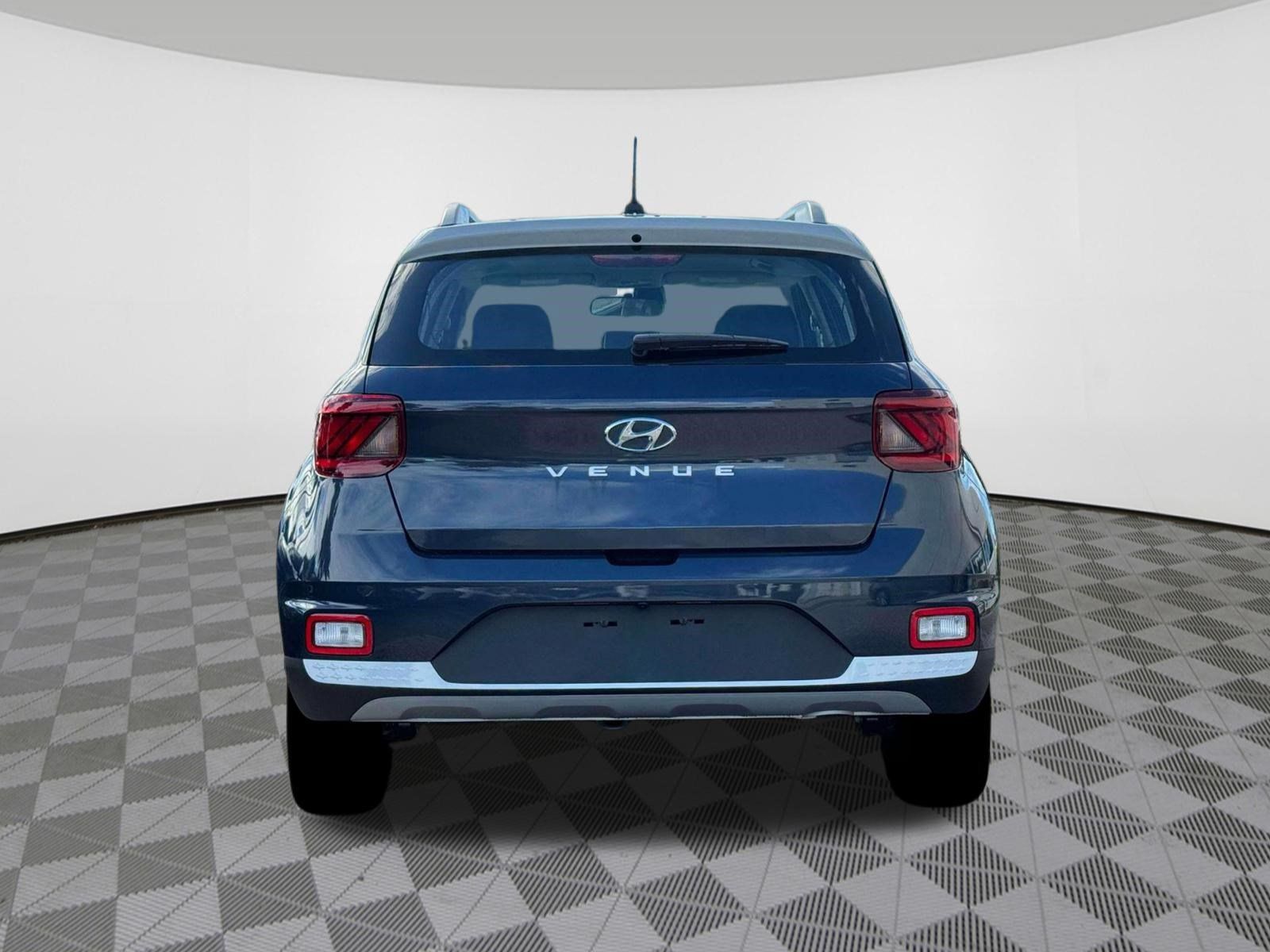 New 2026 Hyundai Venue SEL FWD image 6