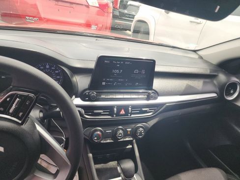 Used 2023 Kia Forte LXS FWD image 5