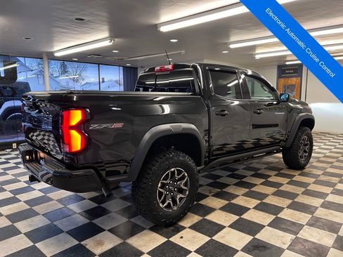 Used 2024 Chevrolet Colorado ZR2 image 16