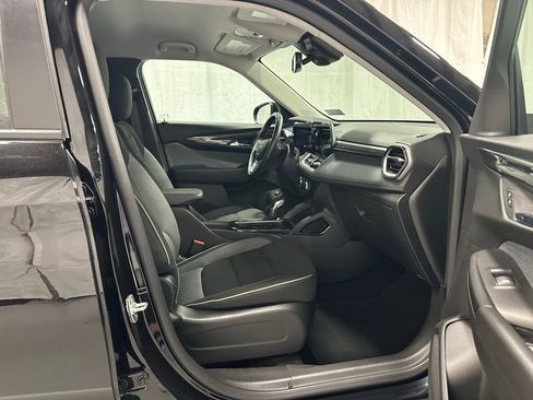 Used 2024 Chevrolet TrailBlazer LT w/ Convenience Package AWD/4WD image 58