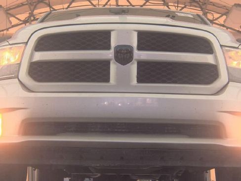 Used 2015 RAM 1500 Express image 3