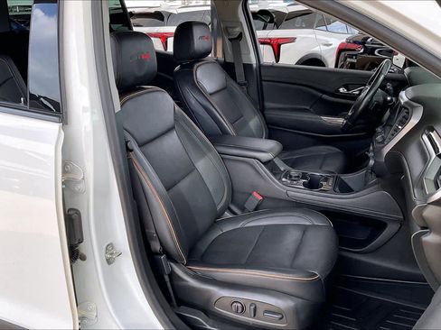 Certified 2022 GMC Acadia AT4 w/ Technology Package image 10