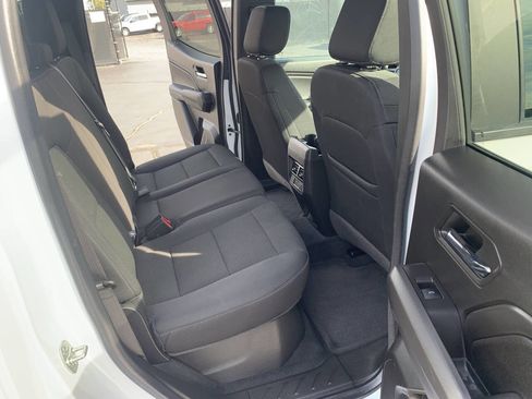 Used 2024 GMC Canyon Elevation w/ Convenience Package image 27