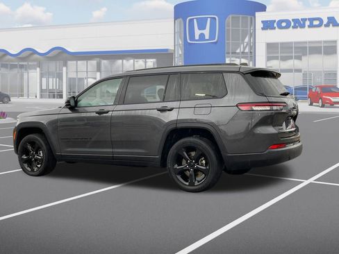 Used 2023 Jeep Grand Cherokee L Laredo image 6