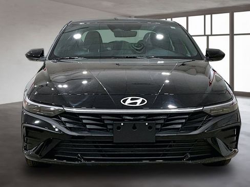 Used 2026 Hyundai Elantra Sport FWD image 4